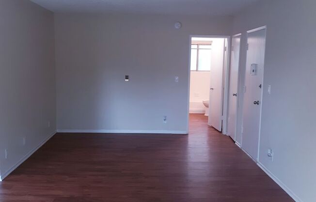 1 bed, 1 bath, $1,795, Unit 35