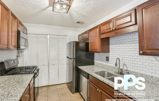 801 COUNTRYSIDE PL SE