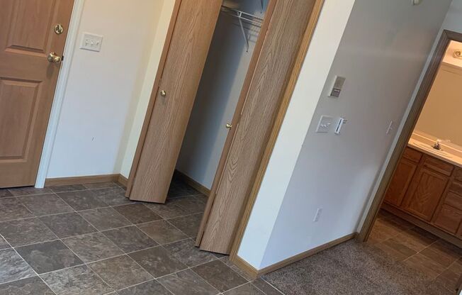 Studio, 1 bath, 600 sqft, $695, Unit 110
