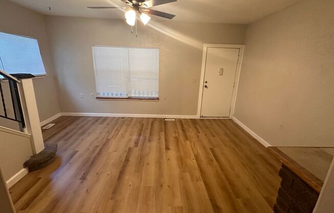 3 beds, 1 bath, $1,095, Unit 315