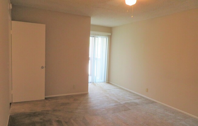 2 beds, 1.5 baths, 1,010 sqft, $2,695, Unit 1724 KE