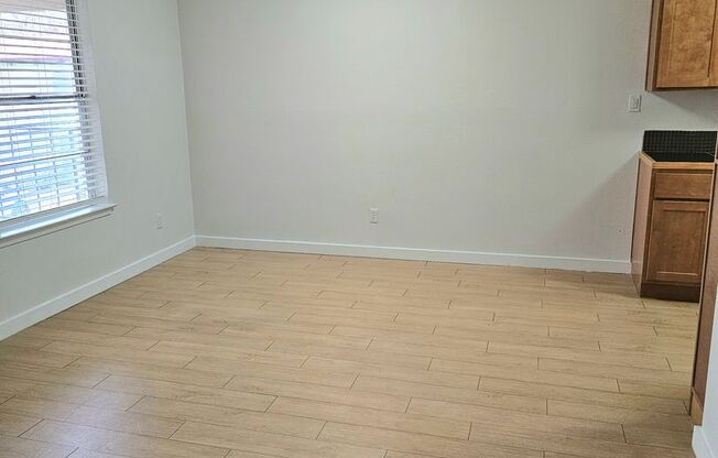 2 beds, 2 baths, 900 sqft, $1,299, Unit LAW11-201