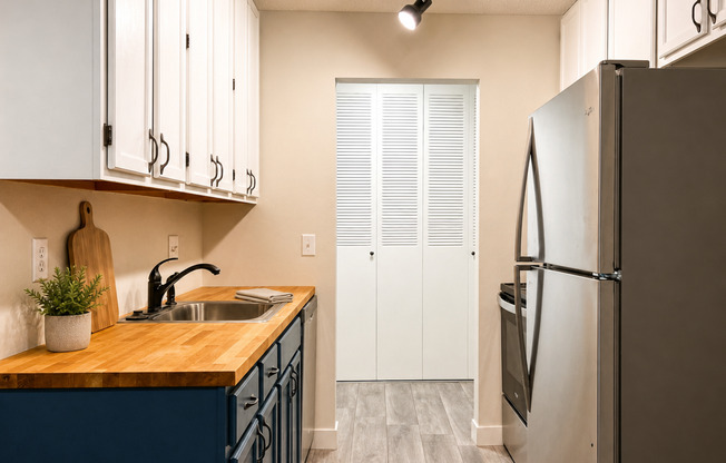 2800 Hillsboro Ave. N. #313, New Hope MN 55427