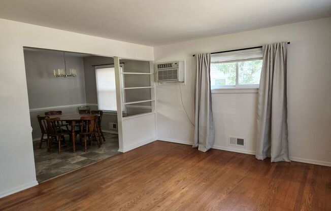 3 beds, 1 bath, $1,695