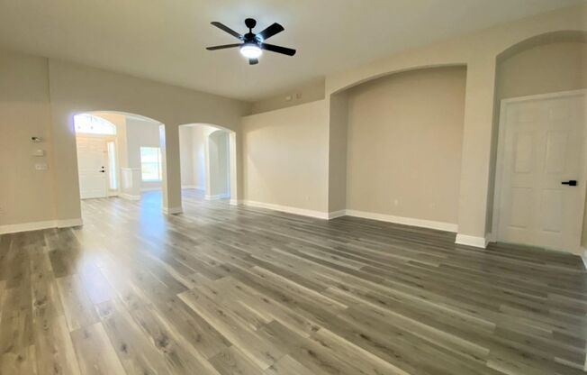 Beautiful 3 Bedroom Home in Ormond Beach!