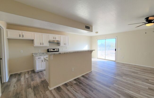 3 BEDROOM 2 BATH 2 STORY HOME 4 PLEX END  UNIT A FREE RENT OAC