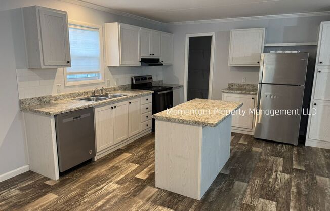 BRAND NEW! 3 Bed / 2 Bath Home- AVAILABLE FOR IMMEDIATE MOVE IN!!