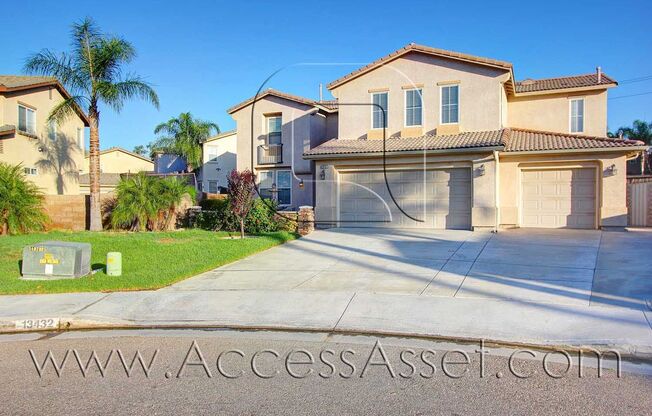 Spacious 4 Bed/3 Bath Cul-De-Sac Home in Eastvale!