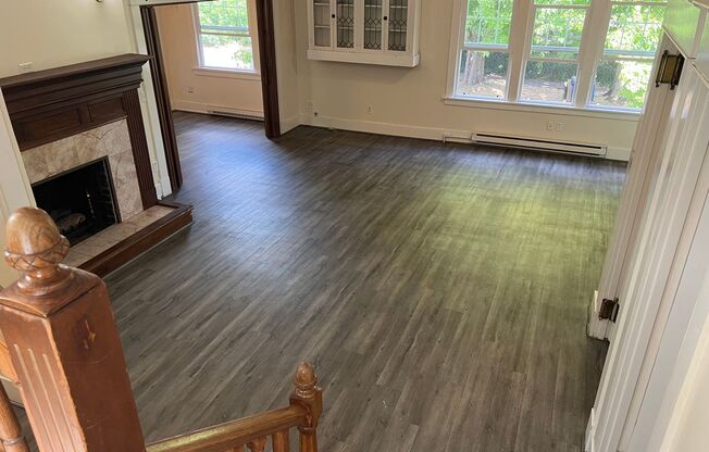 12 Bedroom 8 1/2 Bathroom plus parking and yard Enquire Now about 1 Months Free rent if a lease is signed by the end of May!