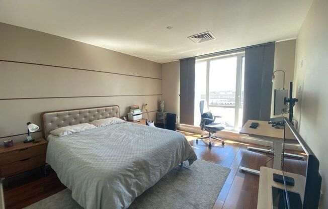 Spacious 2 bed 2 bath!
