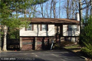 Single Family Home on Wooded Lot in Stafford