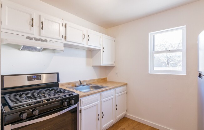 Rufina Street Apartments -3230