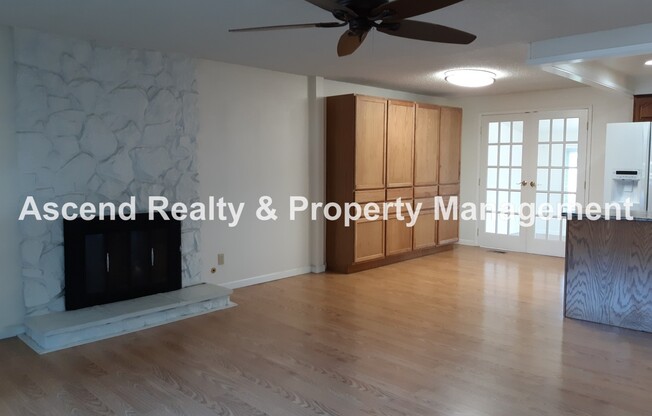 Updated 4 Bed on Cul de Sac Quick Access to Nike/Intel Parks Schools & Shops Fenced Yard w/Awesome Covered Patio