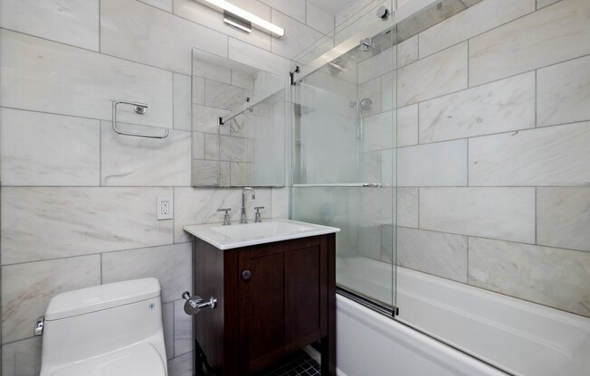 400 E 54 ST