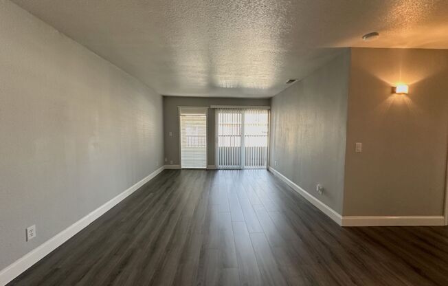 3 beds, 1 bath, 1,000 sqft, $1,695, Unit CAM-06