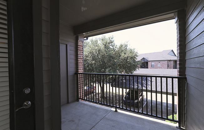 2 beds, 2 baths, 948 sqft, $1,525