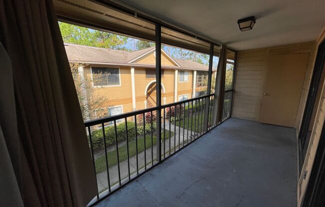 2 beds, 2 baths, $1,600