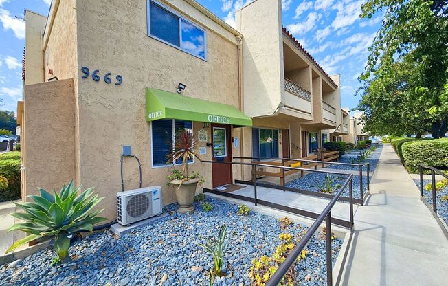2 beds, 2 baths, $2,695, Unit 66
