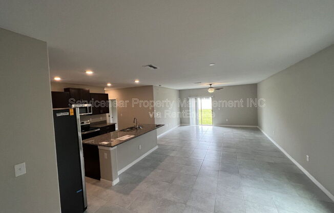 6 beds, 3 baths, 2,580 sqft, $2,545