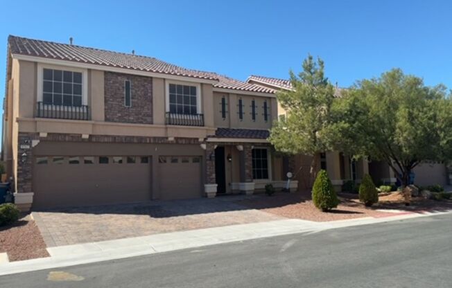 Large Stunning 5 Bedroom Home in the SouthWest