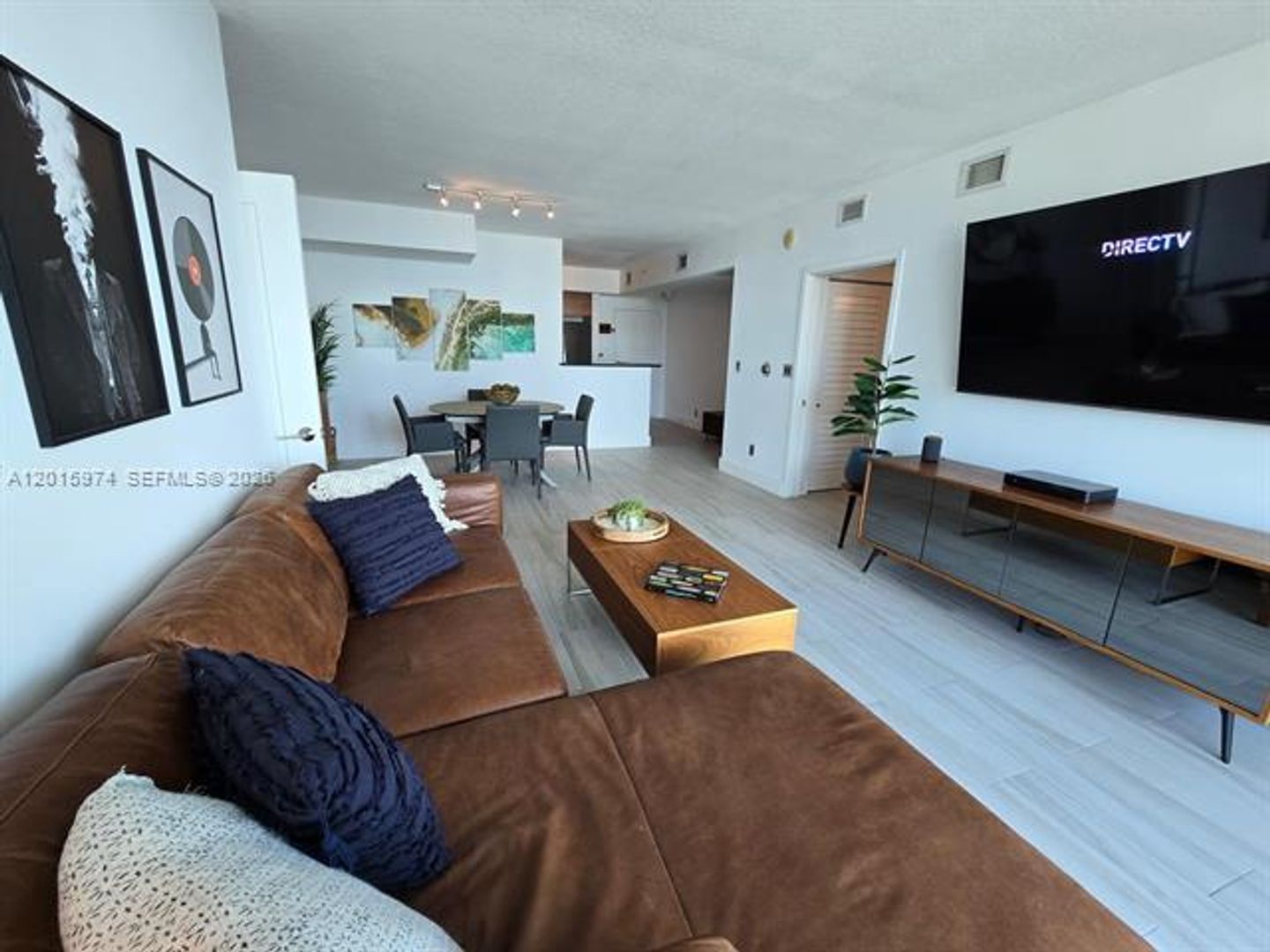 2 beds, 2 baths, 1,227 sqft, $4,400, Unit 325 S Biscayne Blvd # 3719