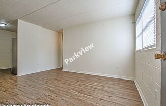 3 beds, 1 bath, 1,000 sqft, $1,395, Unit Unit 10