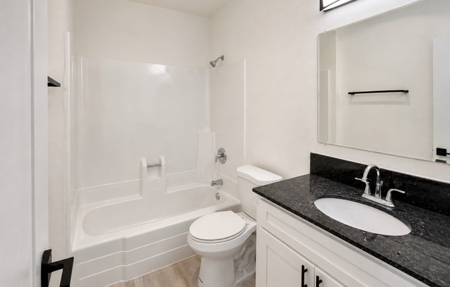 2 beds, 1 bath, 850 sqft, $2,395, Unit 743-66