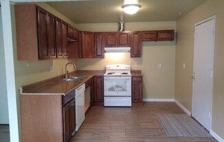 2 beds, 1 bath, 900 sqft, $1,795, Unit 5334