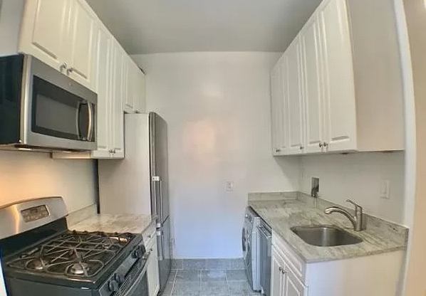 86 FT WASHINGTON AVE
