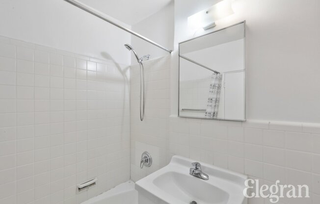 1 bed, 1 bath, 750 sqft, $3,450, Unit 4-A