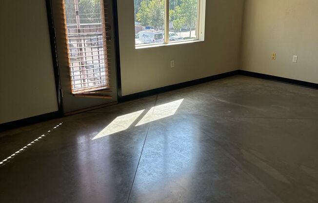 2 beds, 2 baths, 728 sqft, $1,625, Unit 201