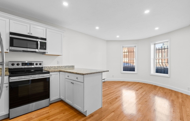 754 HUNTINGTON AVE