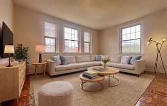 1380 Fort Stevens Dr NW