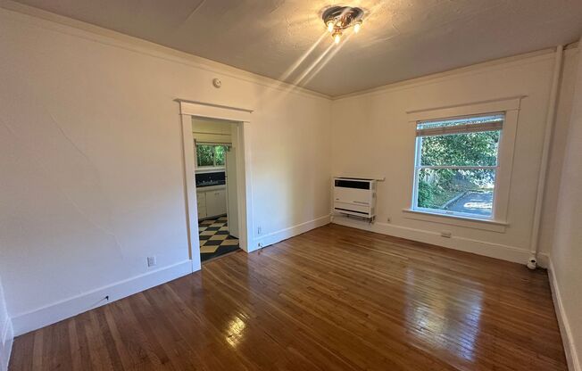 Studio, 1 bath, 334 sqft, $1,149, Unit 05