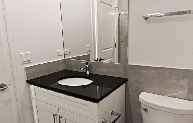 1 bed, 1 bath, 670 sqft, $2,750, Unit 927-206