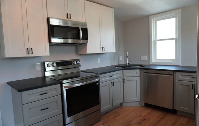 Powell Rentals (1029 S. 31st St.)