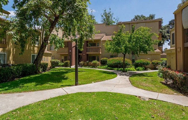 Mission Valley- Centrally Located Condo with AC, Private Patio and Parking.