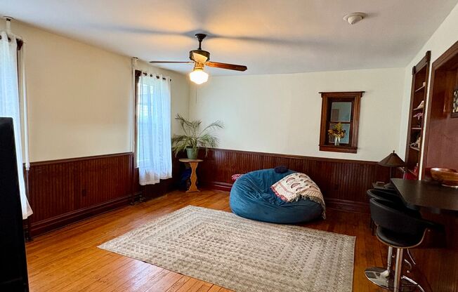 Large 4 bedroom house near Waynesboro Hospital