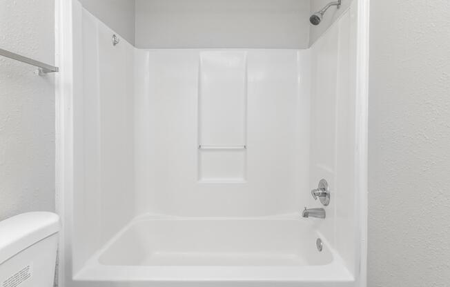 2 beds, 2 baths, 1,200 sqft, $1,165