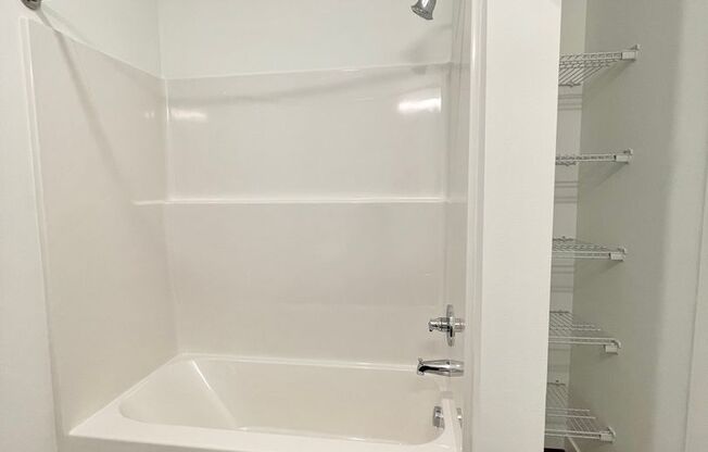1 bed, 1 bath, 674 sqft, $2,445, Unit 310