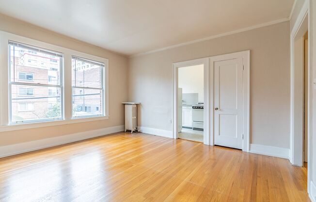 Studio, 1 bath, 390 sqft, $1,050, Unit 01 - 303