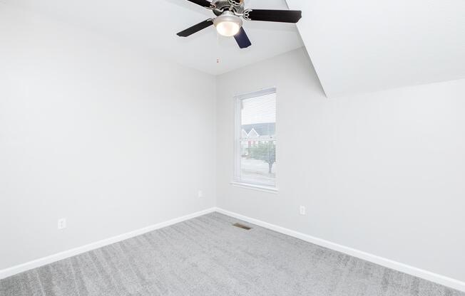 2 beds, 2 baths, 970 sqft, $1,350