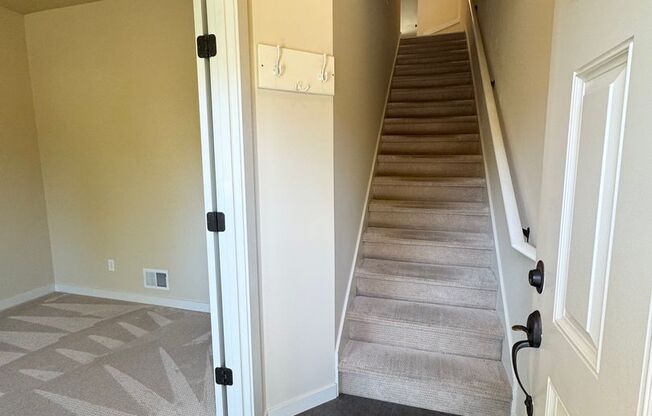 Spacious 2 bedroom 2 1/2 bath Plus Den  townhome