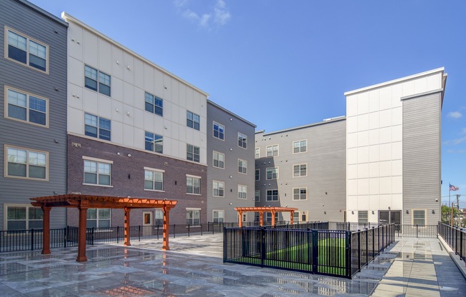 2 beds, 2 baths, 1,270 sqft, $3,250, Unit Residence 510
