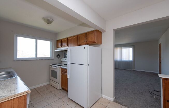 1 bed, 1 bath, $825, Unit UNIT 4