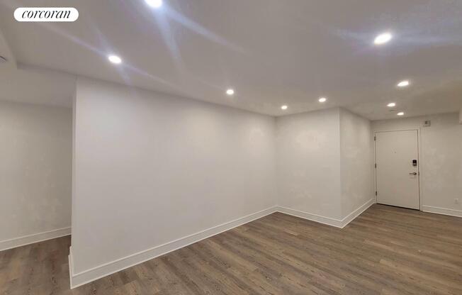 2 beds, 2 baths, 1,200 sqft, $7,500, Unit 11R