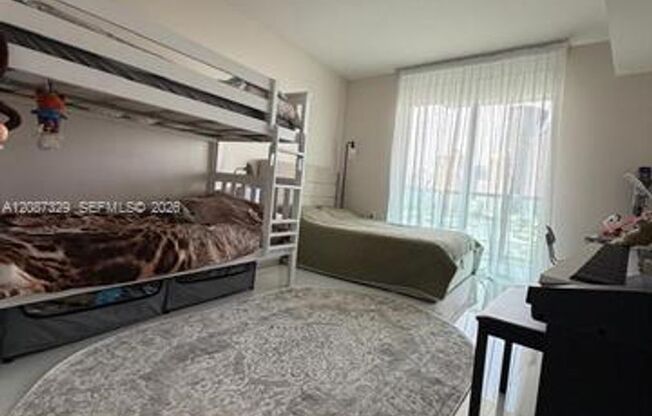 3 beds, 2 baths, $5,900, Unit # 2 1001