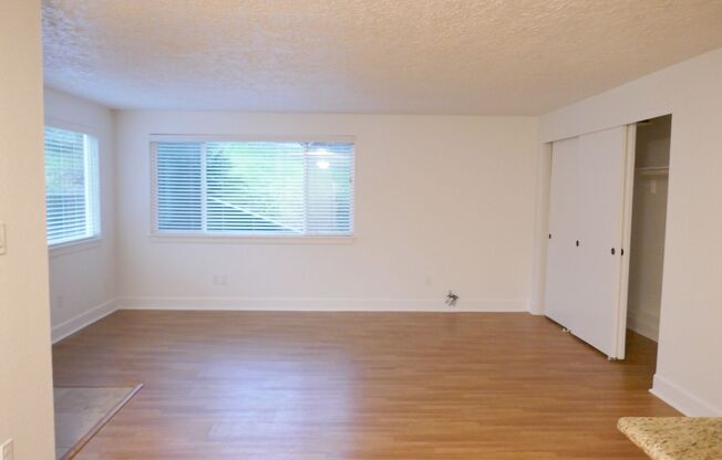 1601 Broadway St, Seaside, OR 97136 - The Villa's on Broadway