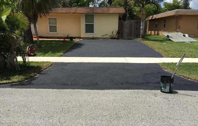 Great Renovated 3/1 |  Quiet family neighborhood
