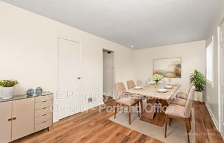 6924 N AMHERST